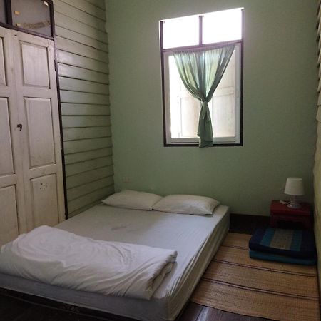 Baan Bua Guest House Чианграй Экстерьер фото