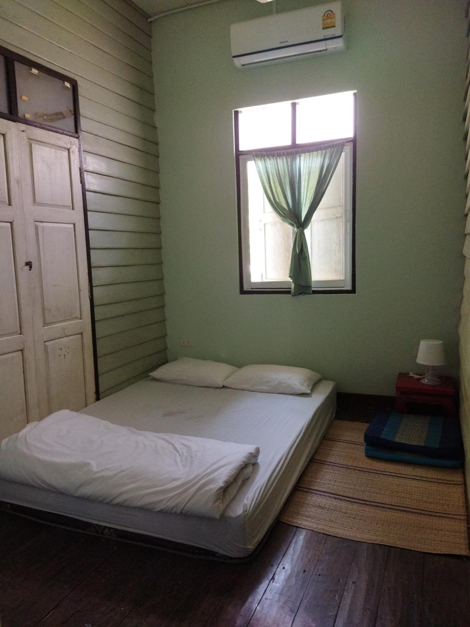 Baan Bua Guest House Чианграй Экстерьер фото