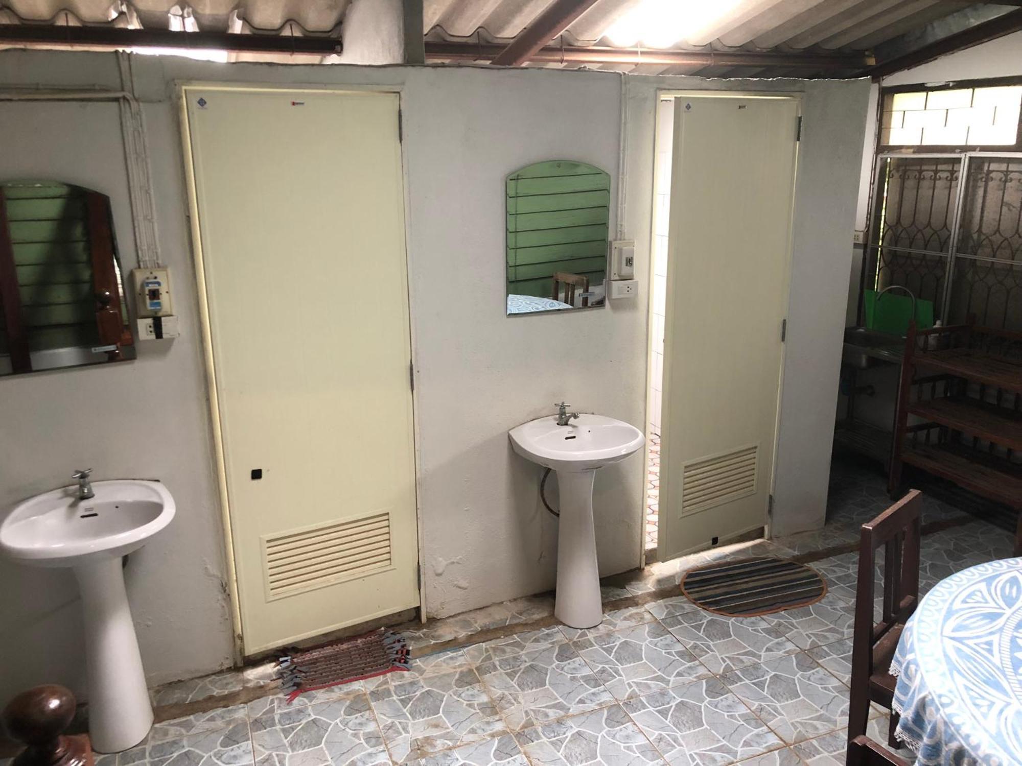 Baan Bua Guest House Чианграй Экстерьер фото